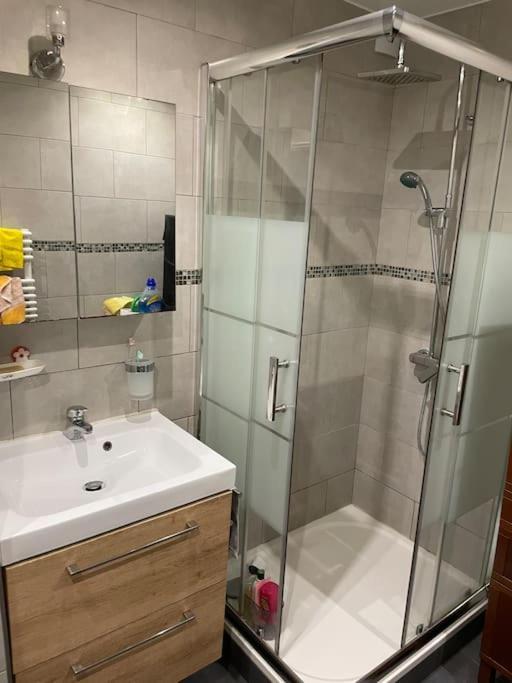 Appartement proche métro Villejuif LA Esterno foto