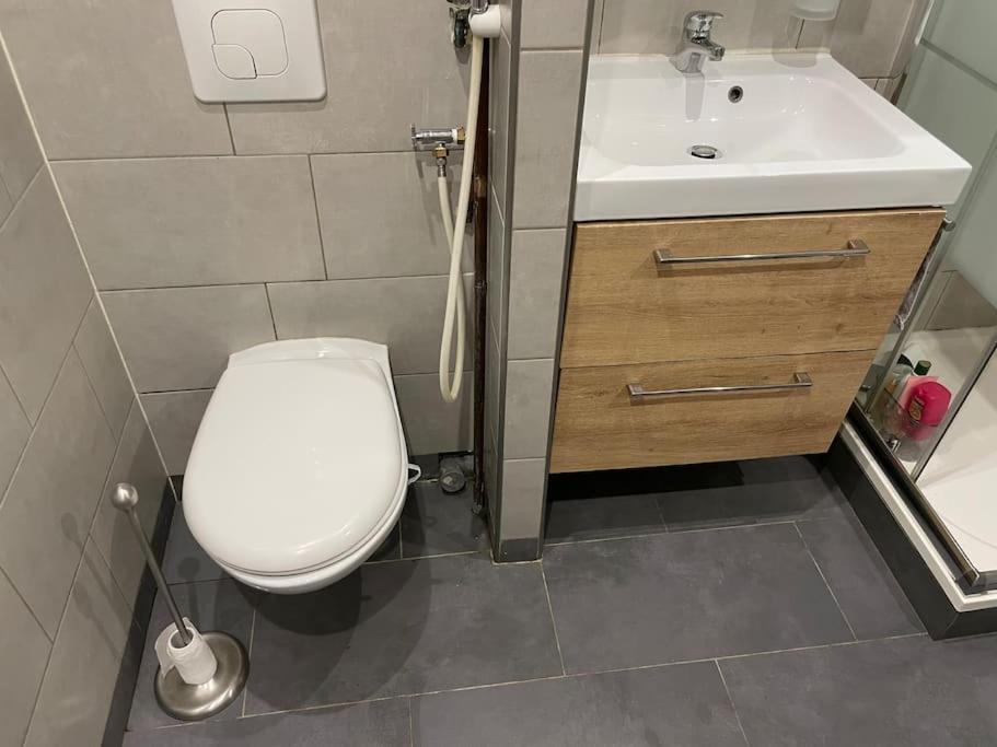 Appartement proche métro Villejuif LA Esterno foto